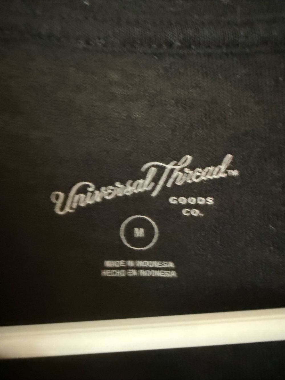 Like New Universal Thread Linen Blend Boxy Tee - Picture 3 of 7